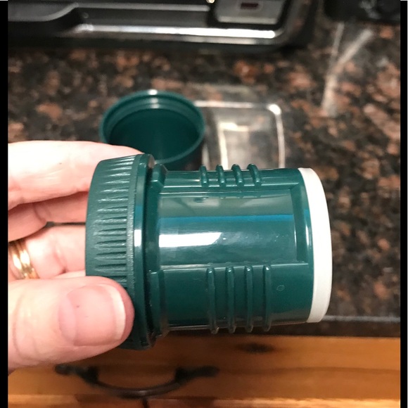 NWOT Stanley Classic Vacuum Insulated Thermos - Picture 8 of 9